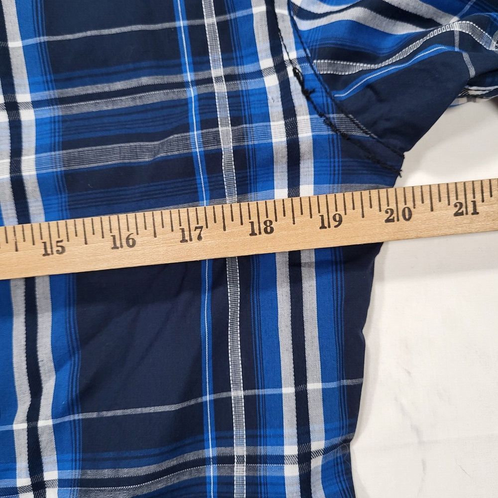 Rock & Republic Men's‎ Small Blue Plaid Short Sleeve Button Up Shirt - Picture 8 of 9